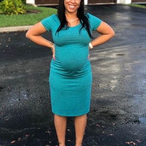 Fitted maternity dress